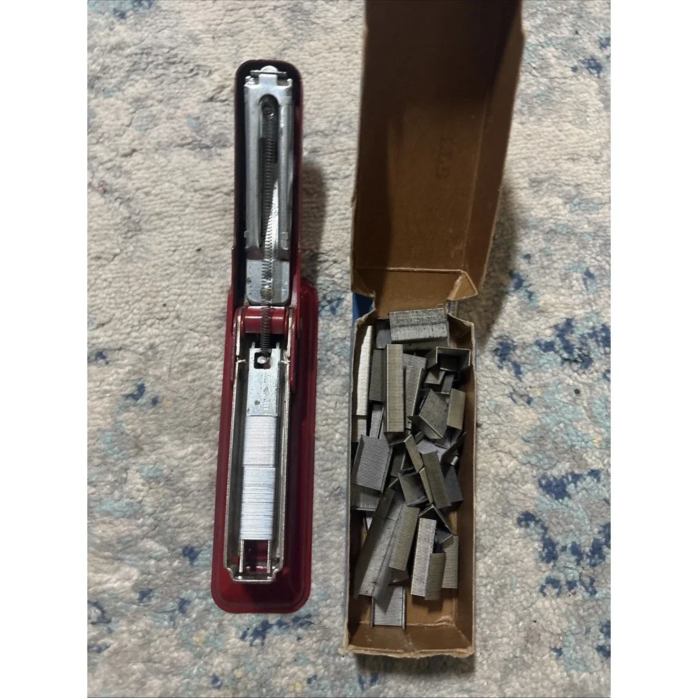 Vintage Red Swingline Mini Stapler & Box Bostitch Staples EUC Collectibles